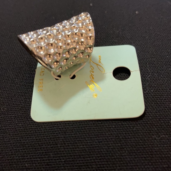 Bold statement silver ring - Picture 1 of 2